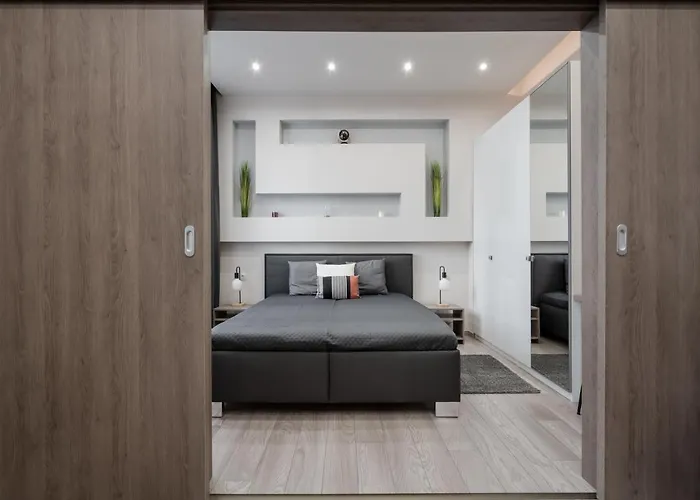 Comfort Central Apartments By The Synagogue